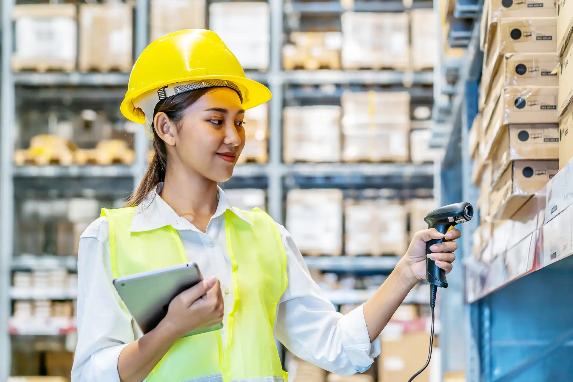L’entreposage intelligent : Optimisez votre gestion de stock grâce à nos solutions sur mesure